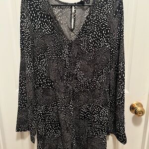 Roxy Black and White Patterned Top